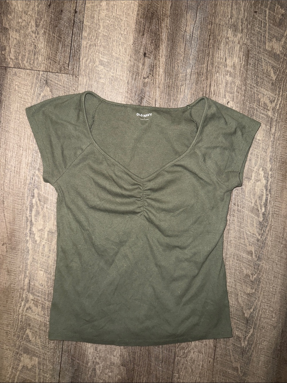 Old Navy Olive Short-Sleeve Ruched V-Neck Tee